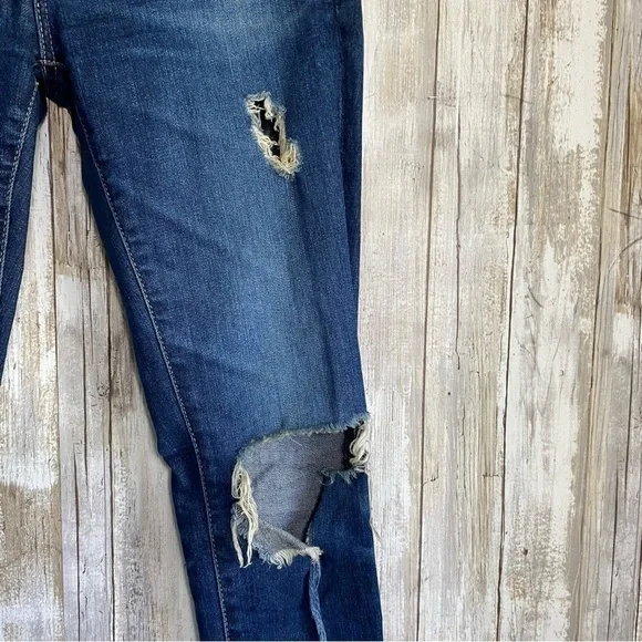 AG Adriano Goldschmied The Legging Ankle Super Skinny Ankle Distressed Jeans - Picture 3 of 8